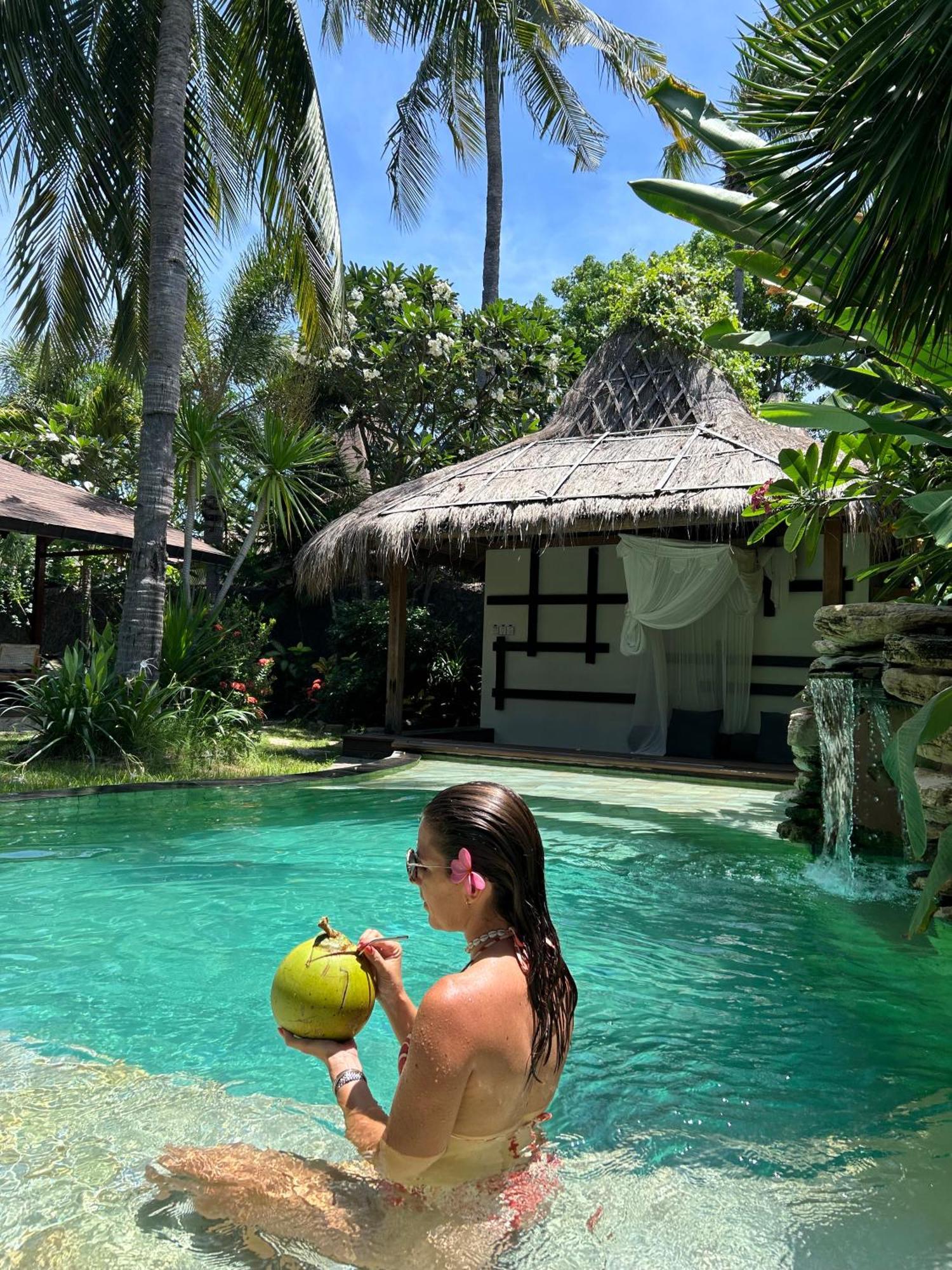 Villa Bhuvana With Private Swimming Pool Gili Trawangan Extérieur photo