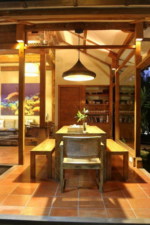 Villa Bhuvana With Private Swimming Pool Gili Trawangan Extérieur photo